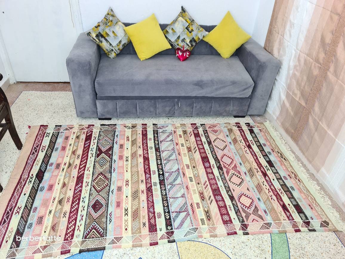 Merino wool Natural.Handwoven wool. rug in colorful tapestry. antique carpet